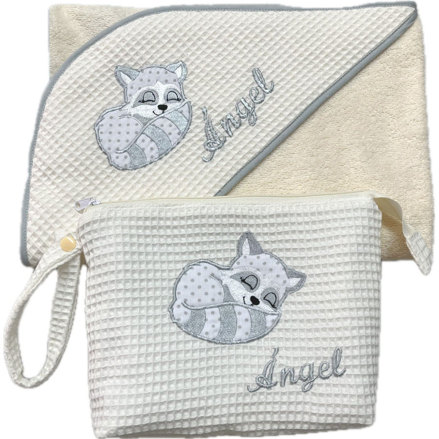 Set de bebé capa de baño y neceser mapache