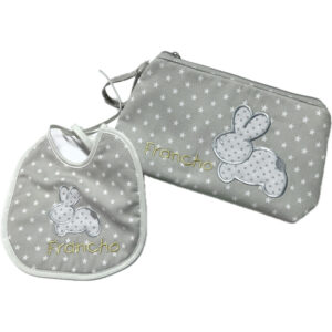 Set de bebé neceser y babero conejito en gris